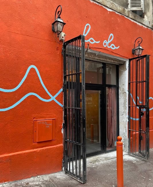 La Ola — photo 2