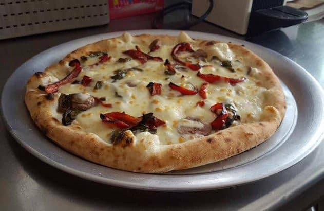 Authentique pizza — photo 3
