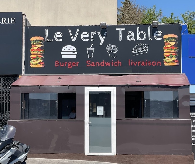 Le Very Table — photo 3