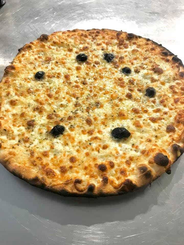 Family’s pizza — photo 2