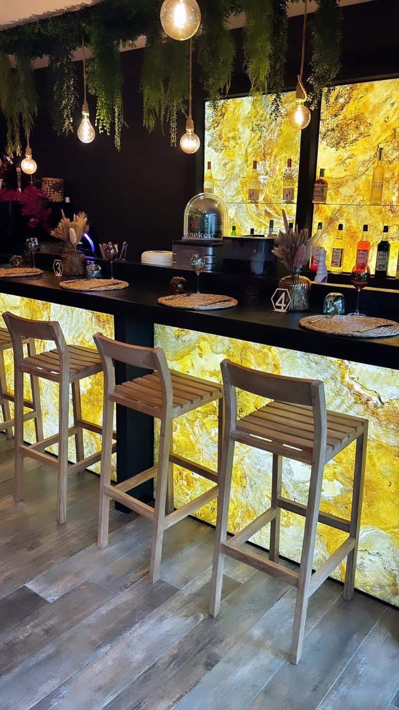 Ô Tour D’un Verre — Bar à vin à Port Saint Louis du Rhone — photo 3
