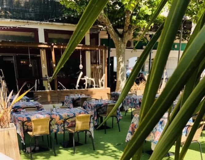 Ô Tour D’un Verre — Bar à vin à Port Saint Louis du Rhone — photo 2