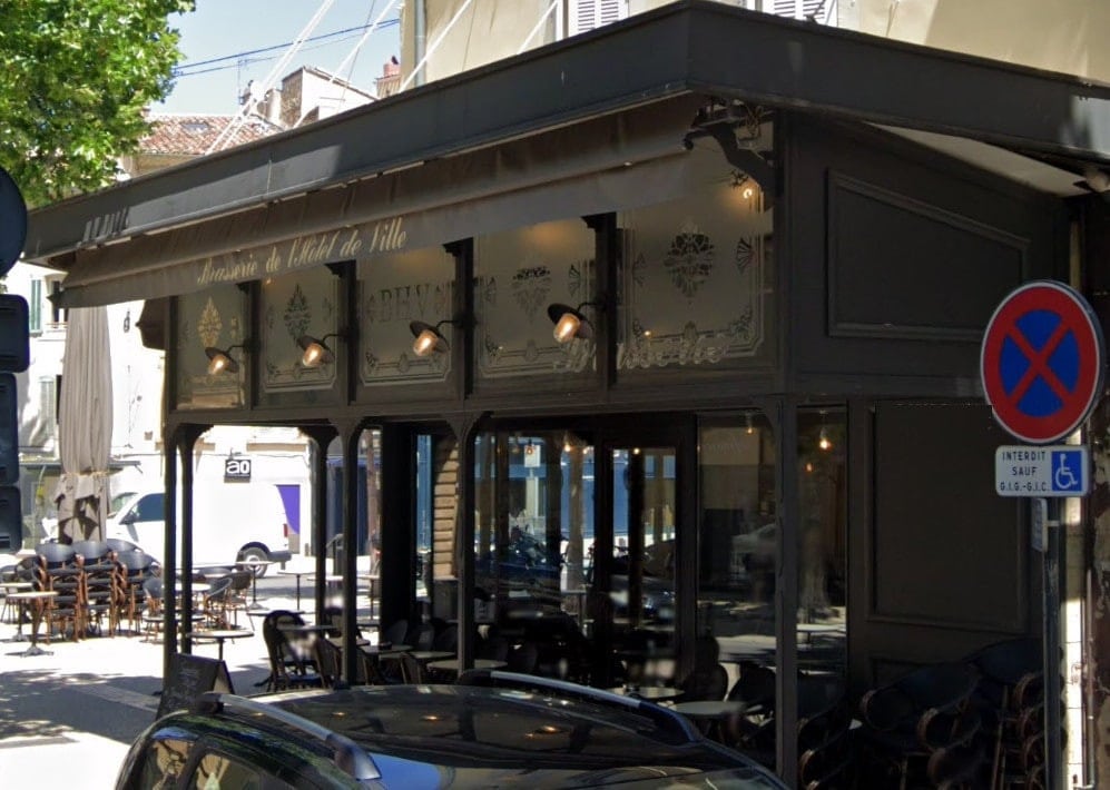 Brasserie de l'Hôtel de ville — Brasserie à Salon de Provence — photo 3