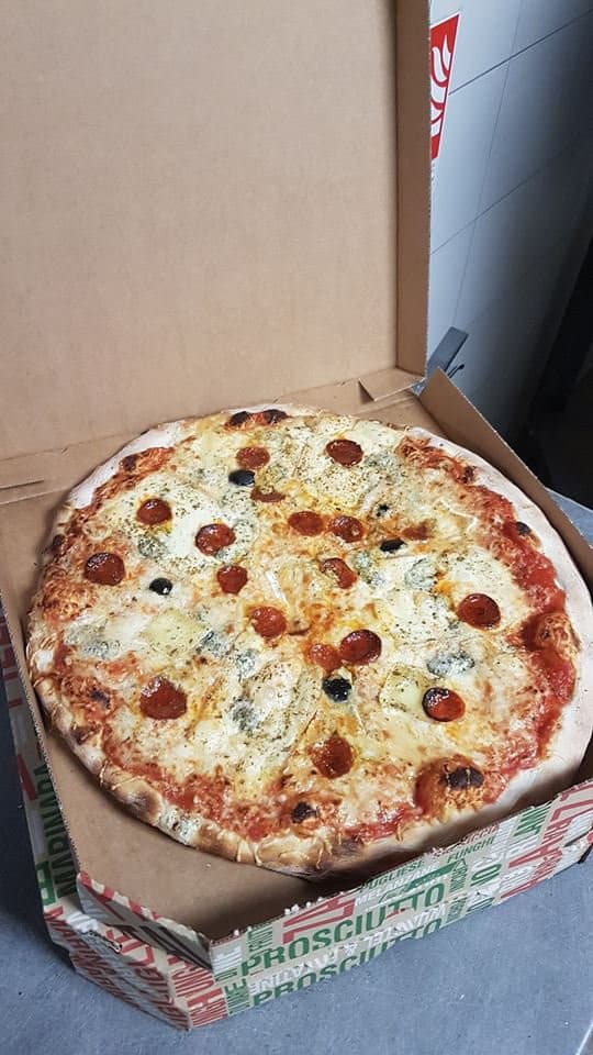 Pizza 8 — photo 3