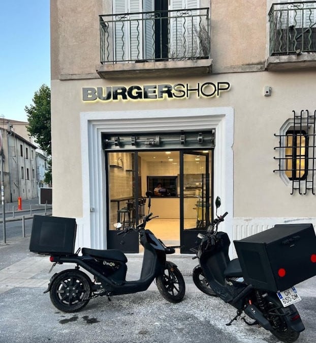 Burger Shop — photo 2