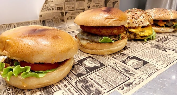 The burger — photo 2