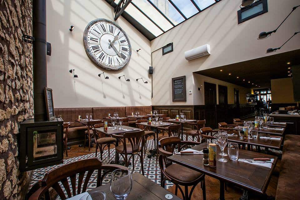 Le café de la fontaine — Brasserie à Maussanne les Alpilles — photo 3