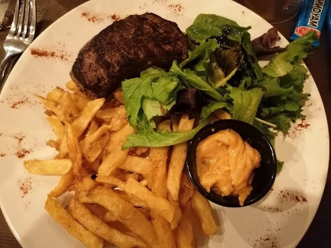 Le Café Castillon — photo 2