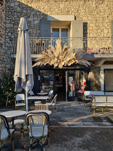 Chez Les Filles — photo 2