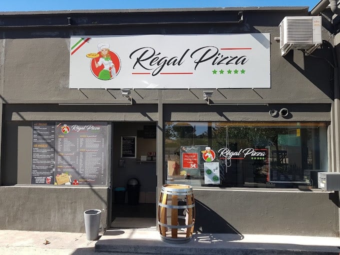 Regal Pizza — photo 3