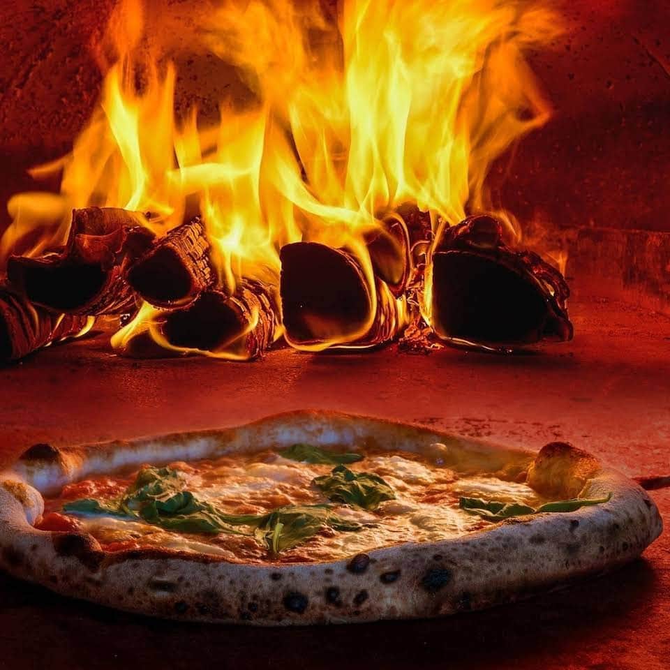 Pizza del Napoli — Pizza - pizzéria à Saint Mitre les Remparts — photo 3