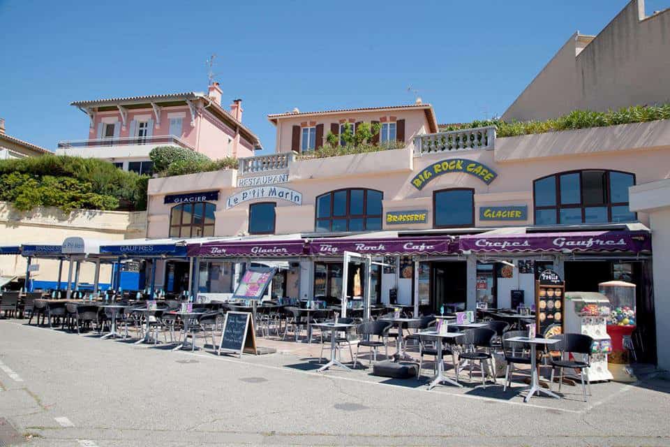 Bigrock-cafe — photo 2