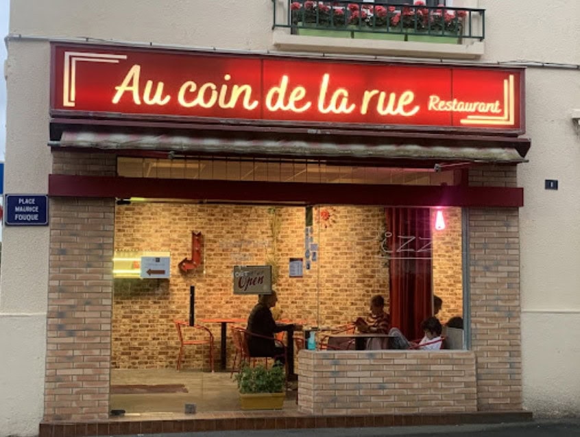 Au coin de la rue — photo 2