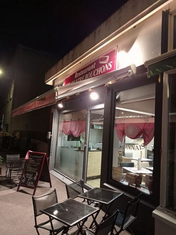 Les Quatre Bouchons — photo 3