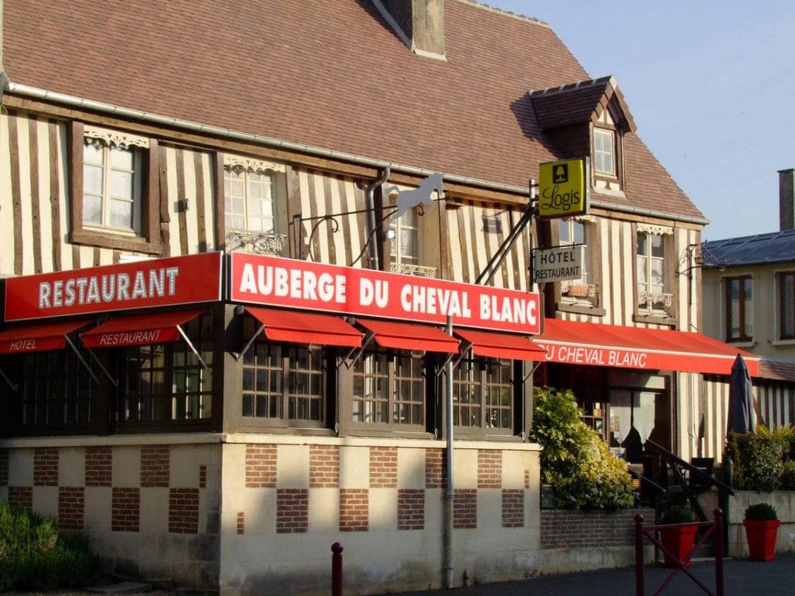 Auberge du Cheval Blanc — Auberge à Crevecoeur en Auge — photo 3