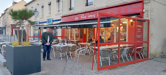 Les pieds dans l'eau — Brasserie à Port en Bessin Huppain — photo 3