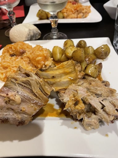 La Mère Poule — photo 2