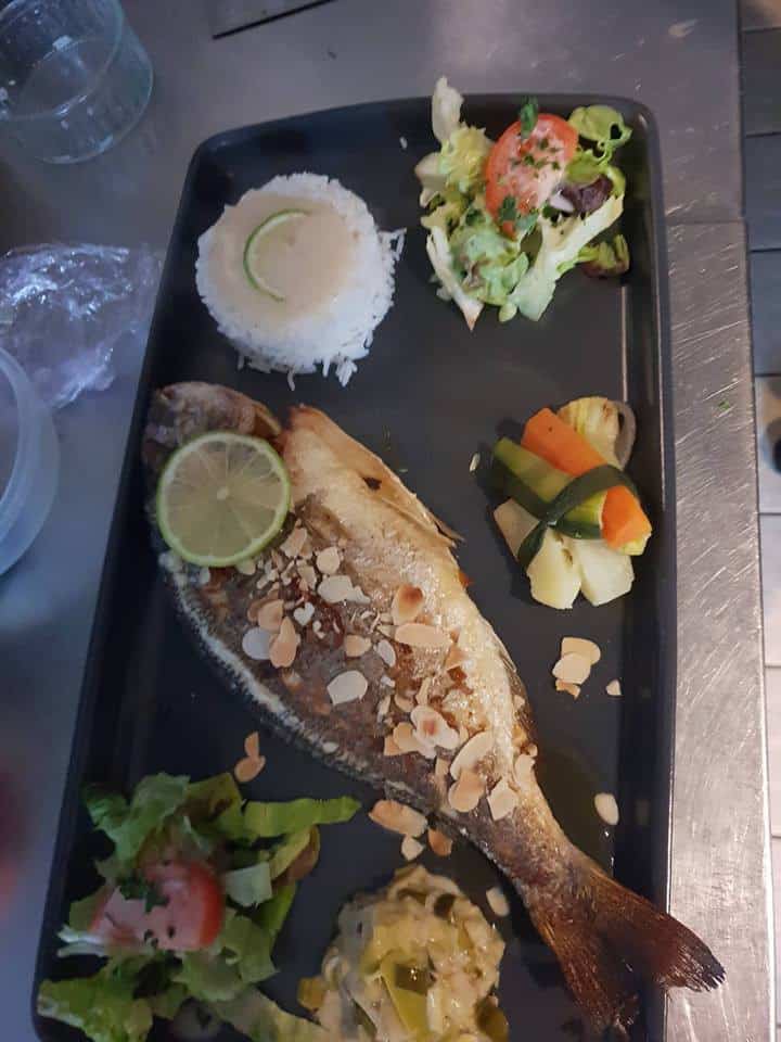 La Fregate — Poissons et fruits de mer à La Riviere Saint Sauveur — photo 2