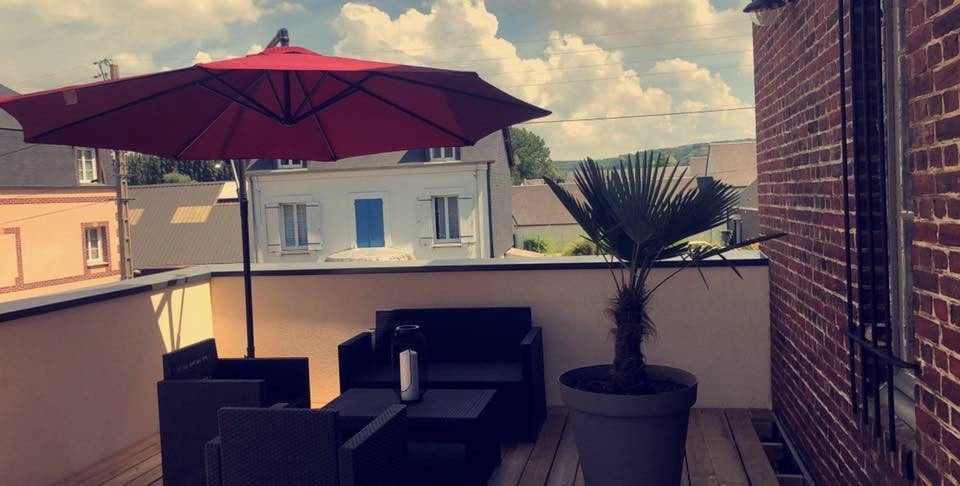 Le Coq Enchainé — photo 3