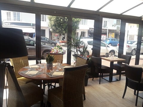 Un Air 2 Famille — Brasserie à Merville Franceville Plag — photo 3