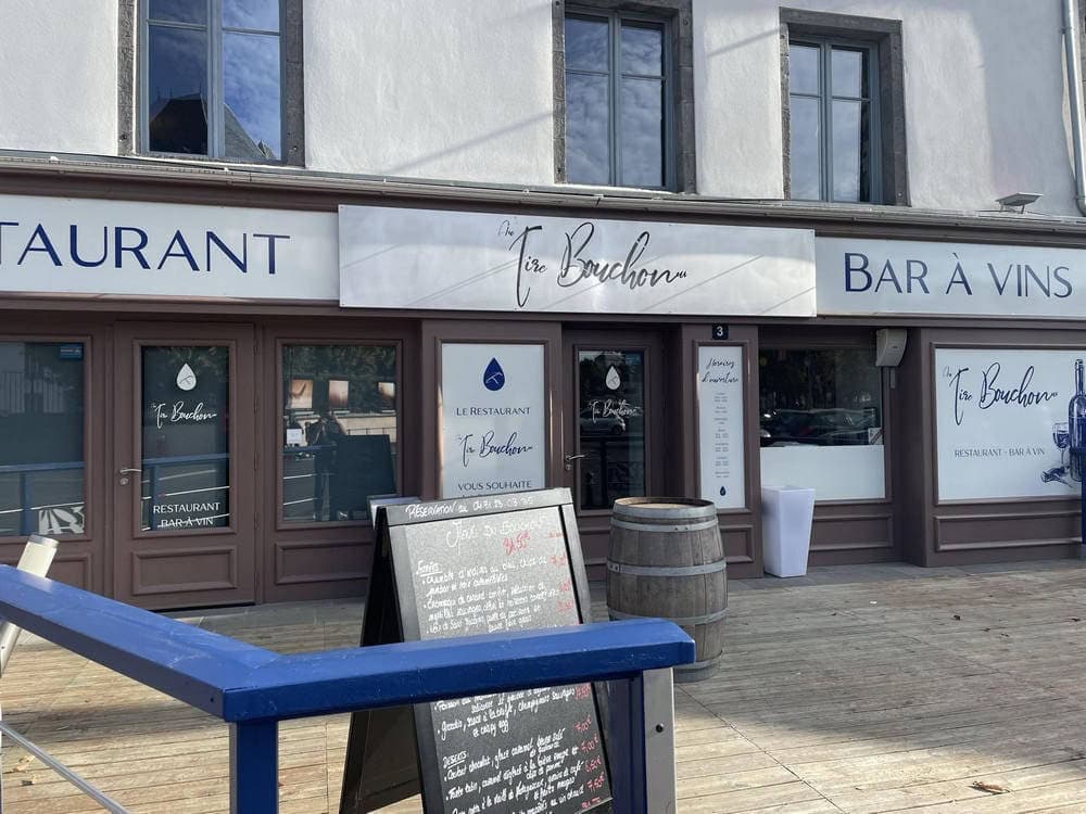 Au Tire Bouchon — photo 3