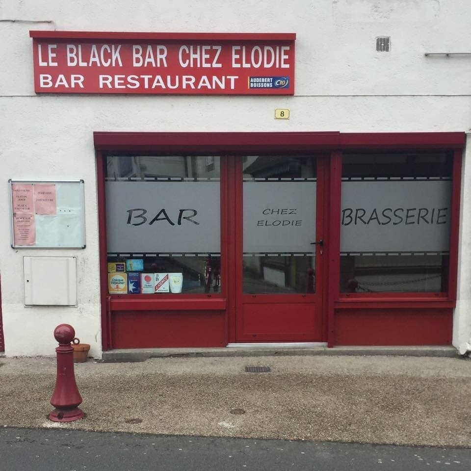 Le black bar chez Élodie — photo 2