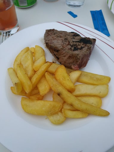 L'Auberge en Ruynes — photo 2