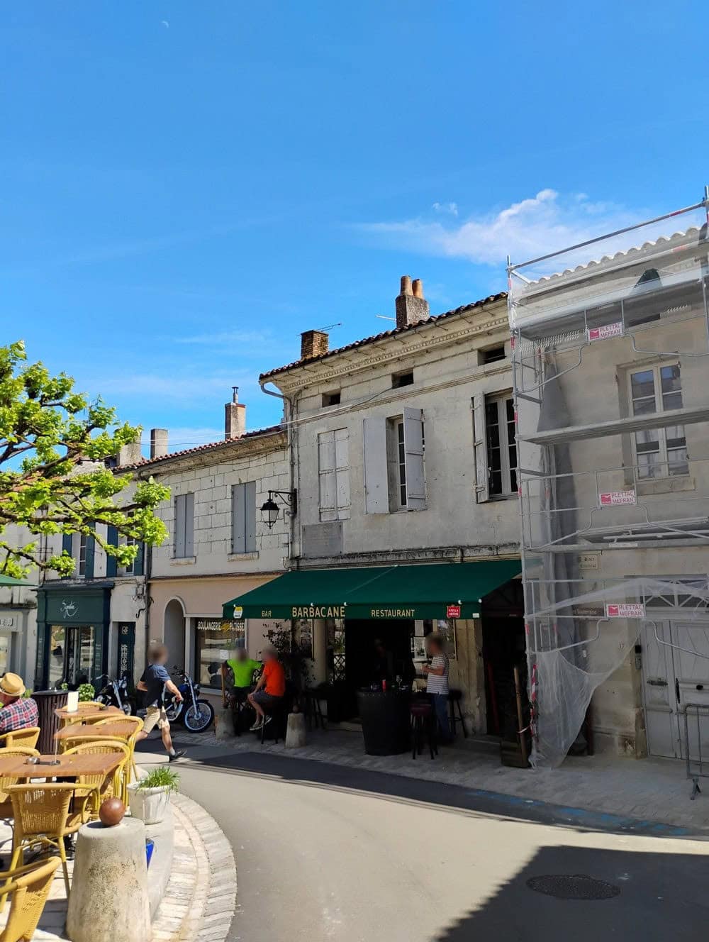 Barbacane — photo 3