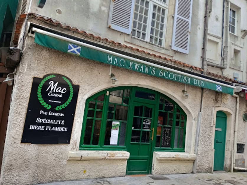 Mac Ewan's Pub — photo 2
