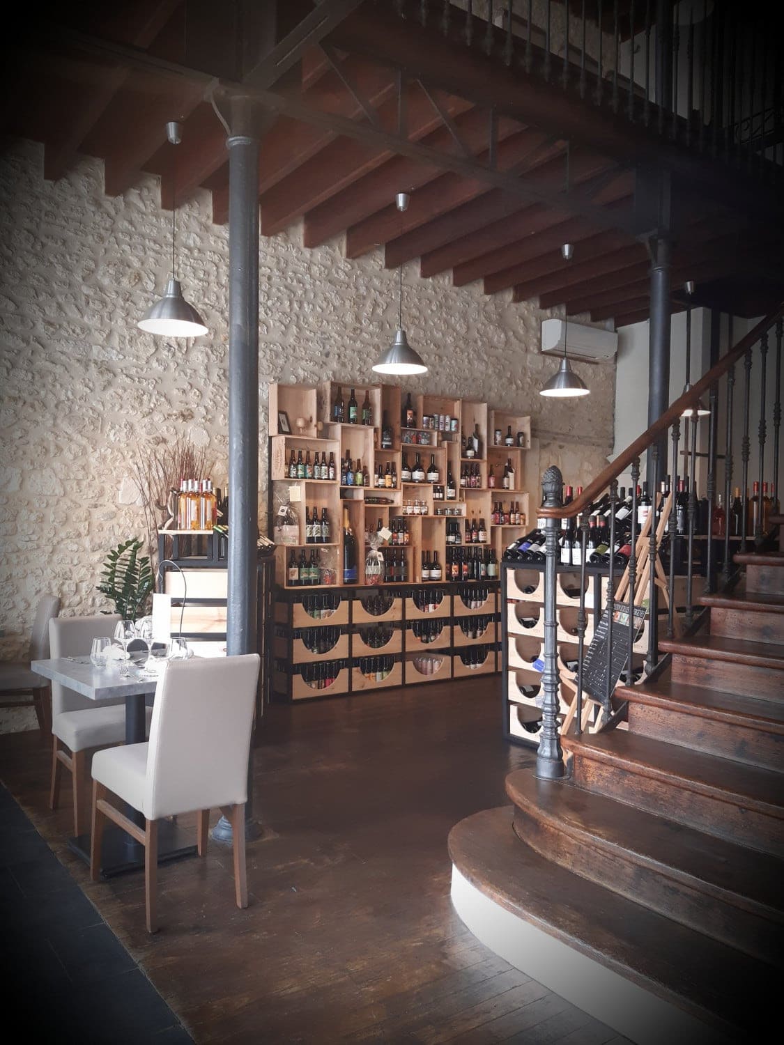 Restaurant Cave La Quincaillerie — photo 15