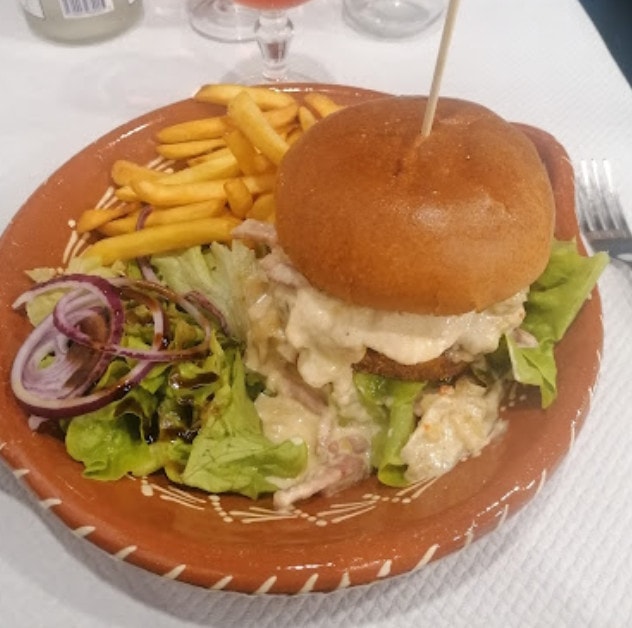 Burger Avenue — photo 2