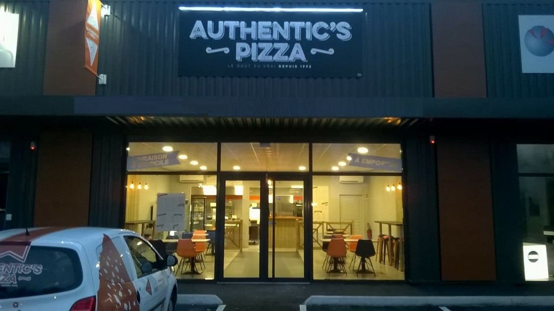 Authentic's pizza — photo 2