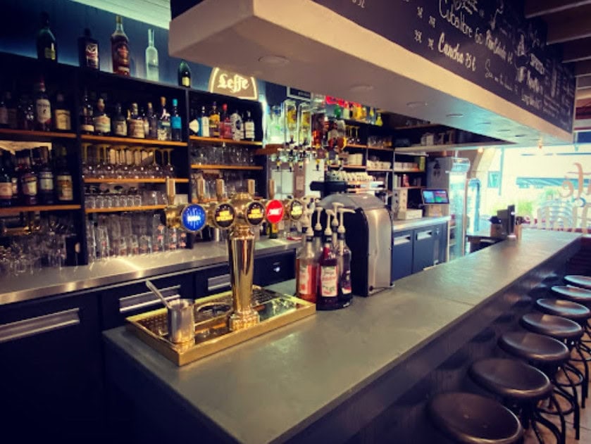 Café Des Halles — photo 3