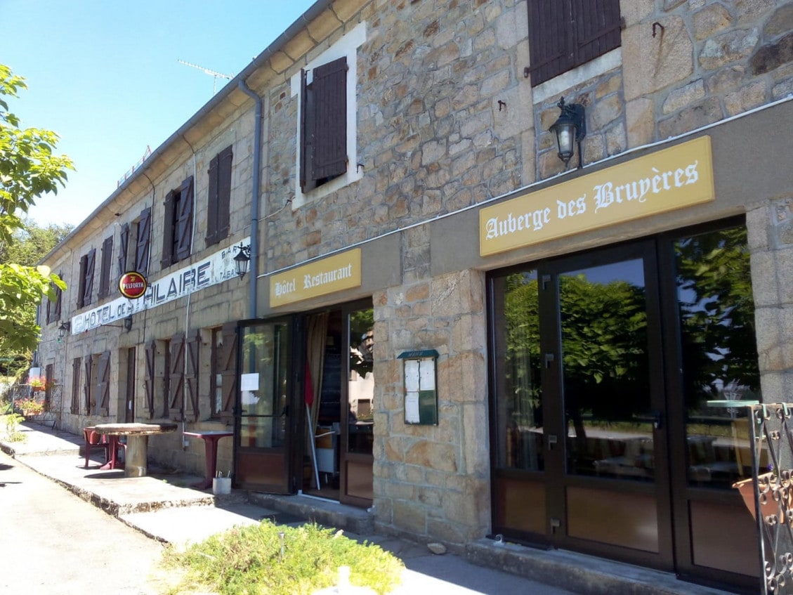 Auberge des Bruyères — Auberge à Saint Hilaire les Courbes — photo 3
