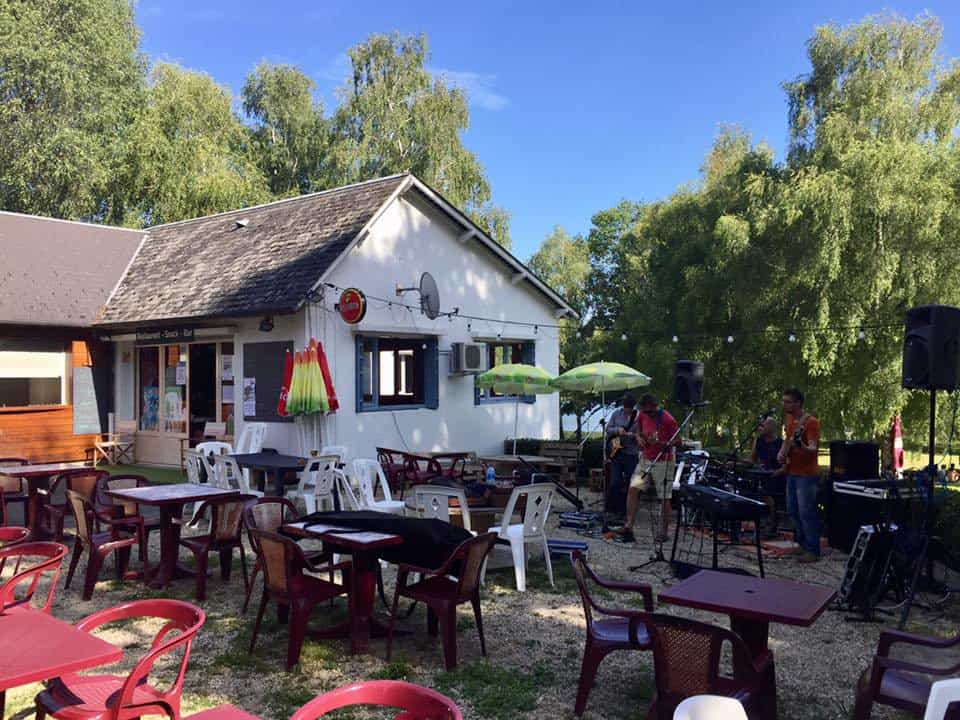 Restaurant lac de Vigeois — Brasserie à Vigeois — photo 2