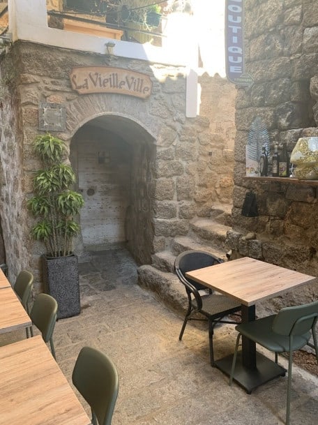 La Vieille Ville — photo 3