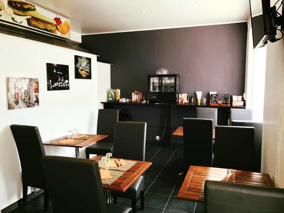 Food Racer Café — photo 2