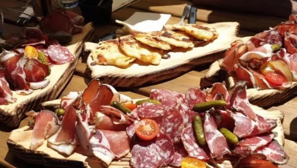 Charcuterie Pierre-Louis Pistorozzi — Auberge à Ville Di Paraso — photo 2