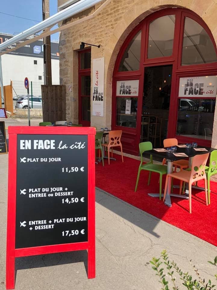 En Face La Cité — photo 3