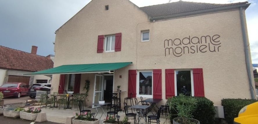 Madame Monsieur — photo 2