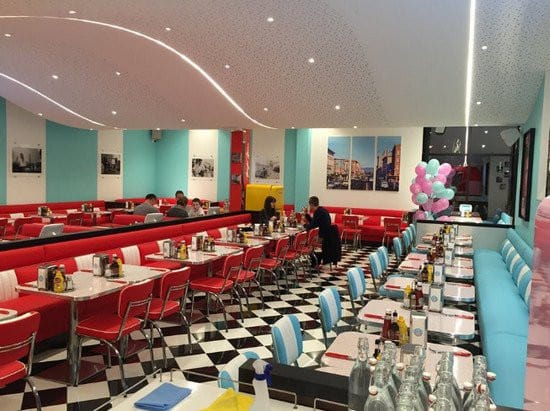 Holly's diner — photo 3