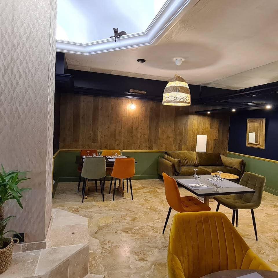 Latitude 48 — photo 2