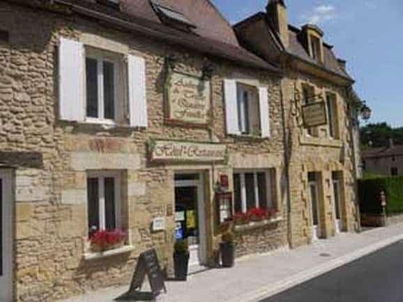 L'Auberge du Trèfle à Quatre Feuilles — Hôtel - Restaurant à Siorac en Perigord — photo 2