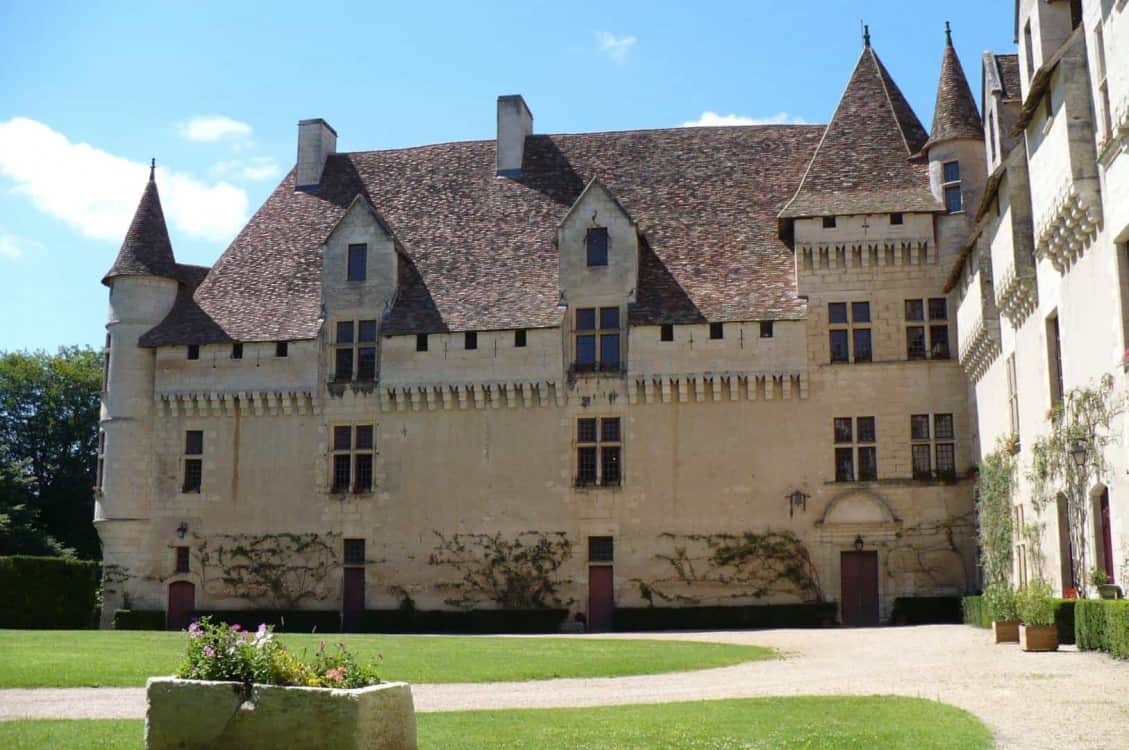 Chateau de Neuvic — photo 2
