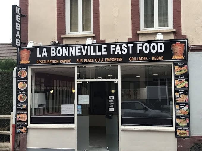 La Bonneville — Restauration rapide à La Bonneville sur Iton — photo 2