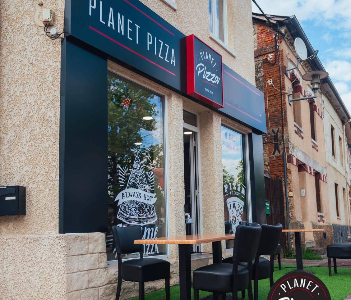 Planet pizza — photo 3