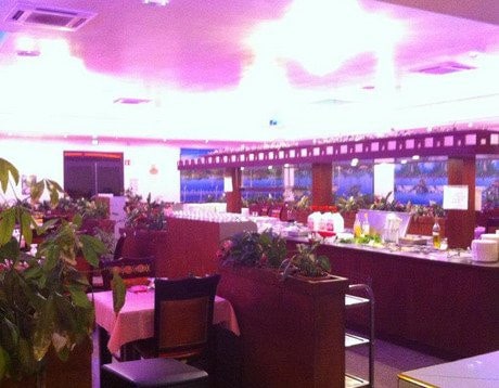 Shanghai Garden — photo 3
