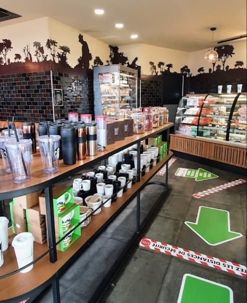 Starbucks Coffee — Américain à Gasville Oiseme — photo 2