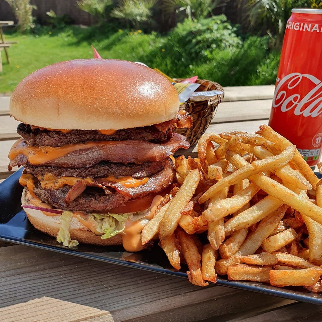 Helen's Burgers — photo 2