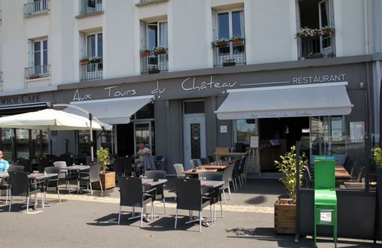 Aux Tours Du Chateau — photo 2